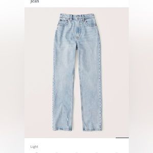 Abercrombie Curve Love Ultra High Rise 90’s Straight Leg Jean - Light